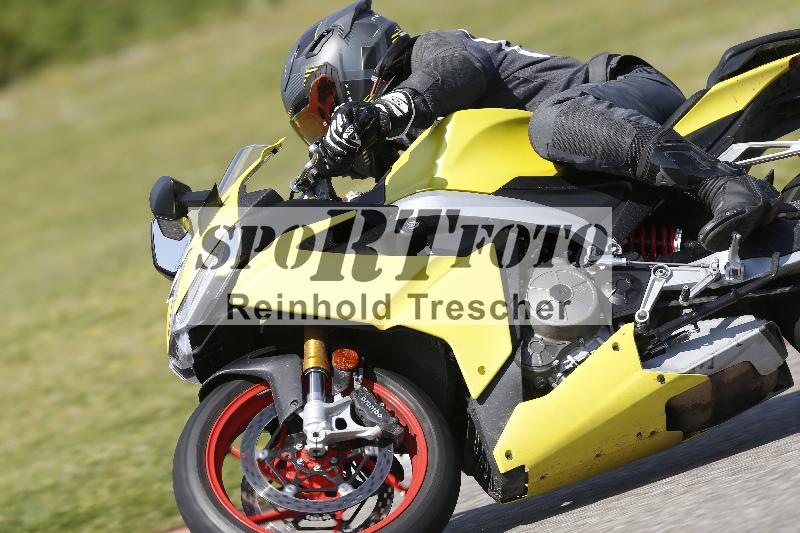 Archiv-2025/09 22.04.2025 Cornu Master School ADR/gruen-vert/32